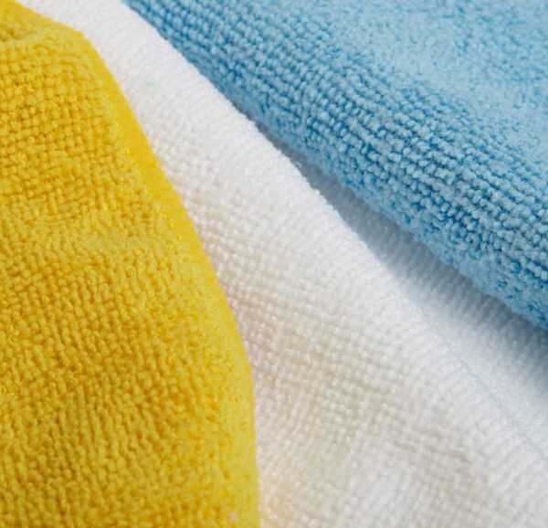 Amazon Basics Microfiber Cleaning Cloths, Non-Abrasive, Reusable and Washable, Pack of 24, Blue/White/Yellow, 16" x 12" - Image 3