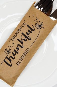 Thankful Grateful and Blessed Silverware Bags - Utensil Holders For Thanksgiving Table Decoration - Rustic Kitchen Decor - Autumn Harvest Decorations - Pocket Sleeves - Flat 2.8" x 7.5" - Pack of 50